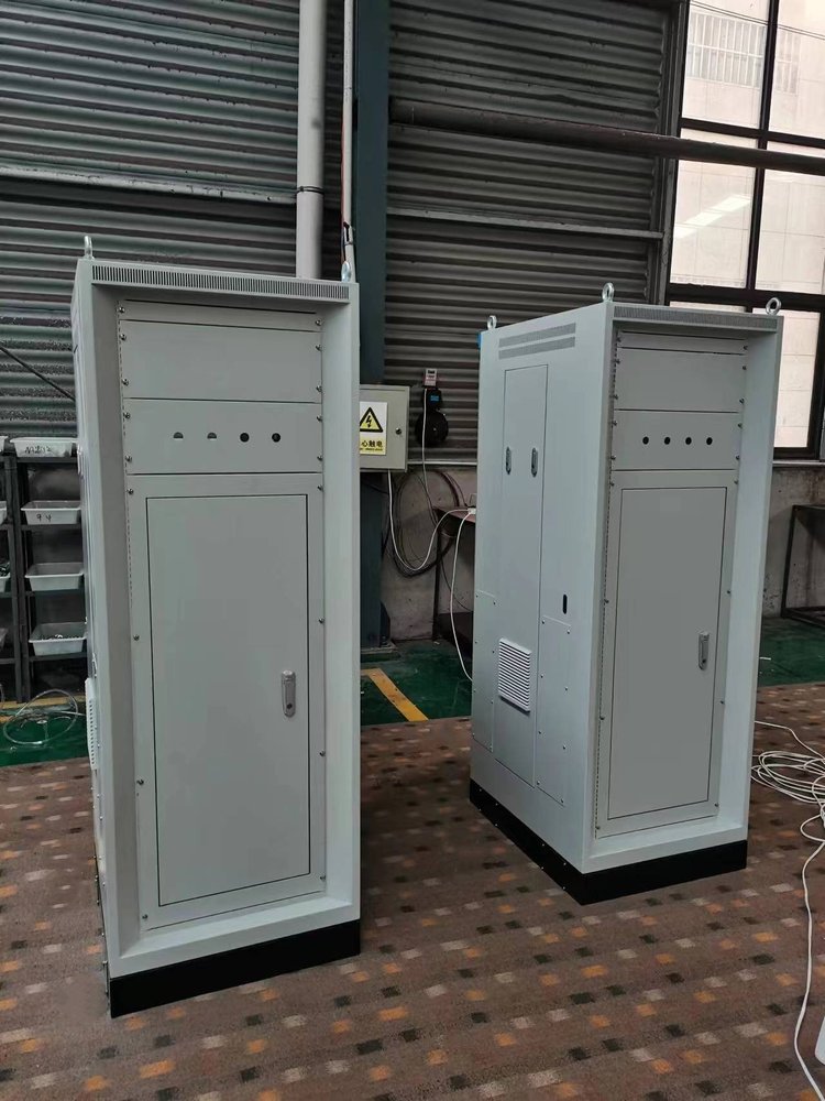 新虹電氣 專業(yè)制造仿威圖機柜與定制化鈑金解決方案